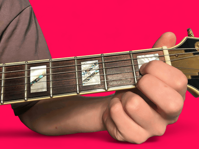 Ddim7 guitar chord with finger positions